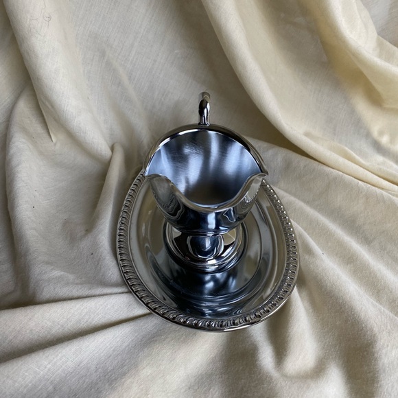 Irvinware Silverplate Gravy Sauce Boat With Underplate Made In USA Vintage - Picture 4 of 11